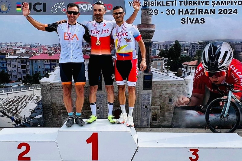 Türkiye Yol Şampiyonası’nda Ozan Özlem Rüzgarı